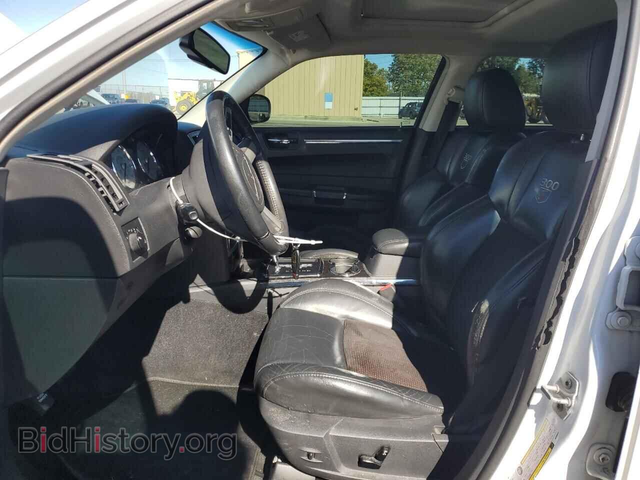 2010 CHRYSLER 300 - VIN: 2C3CA2CV4AH330402 - Фото 7