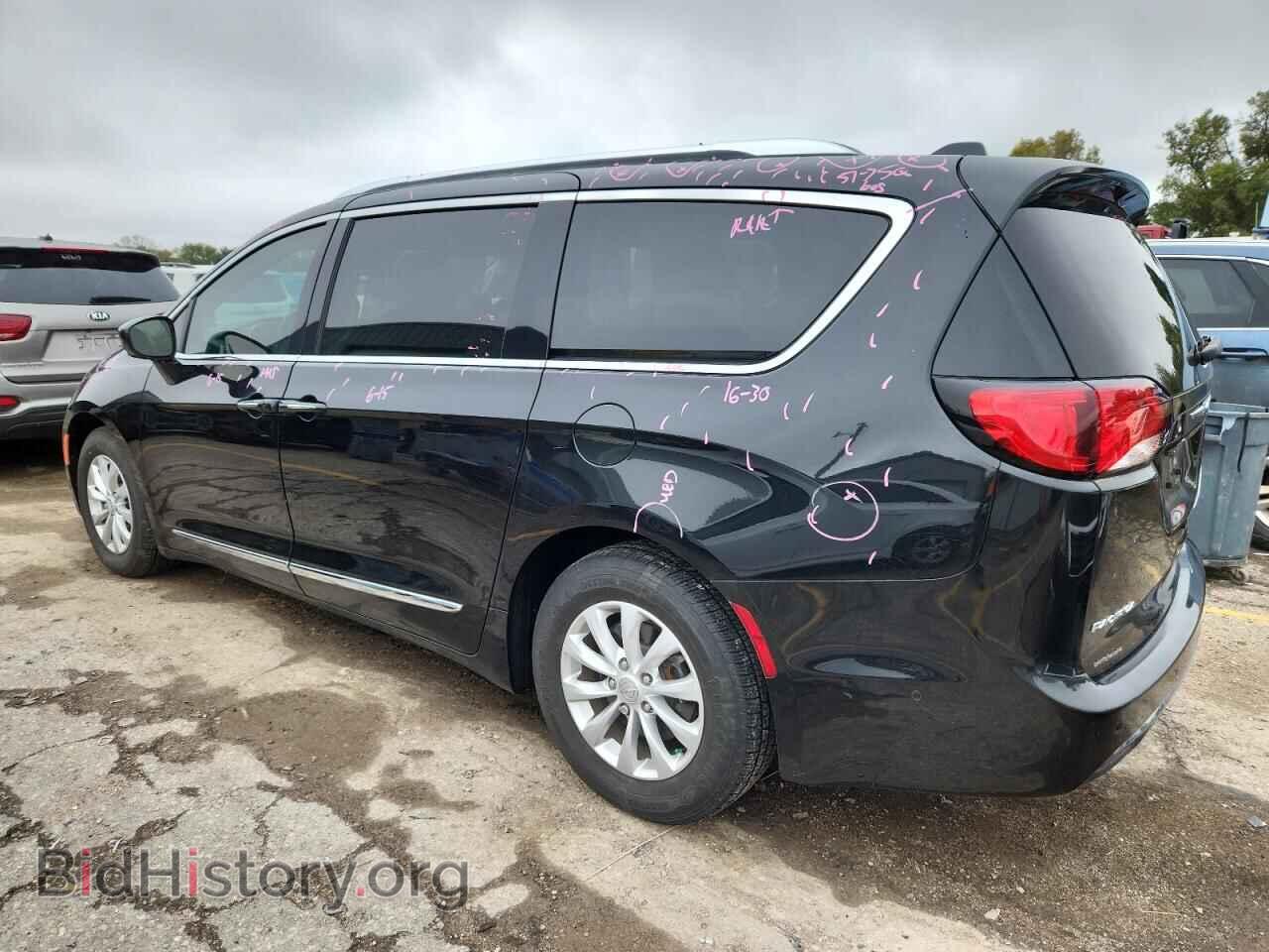 2018 CHRYSLER PACIFICA - VIN: 2C4RC1EG4JR131207 - Фото 2