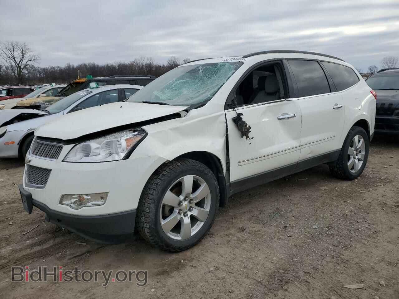 Фотография 1GNKRLED9CJ224031 - CHEVROLET TRAVERSE 2012