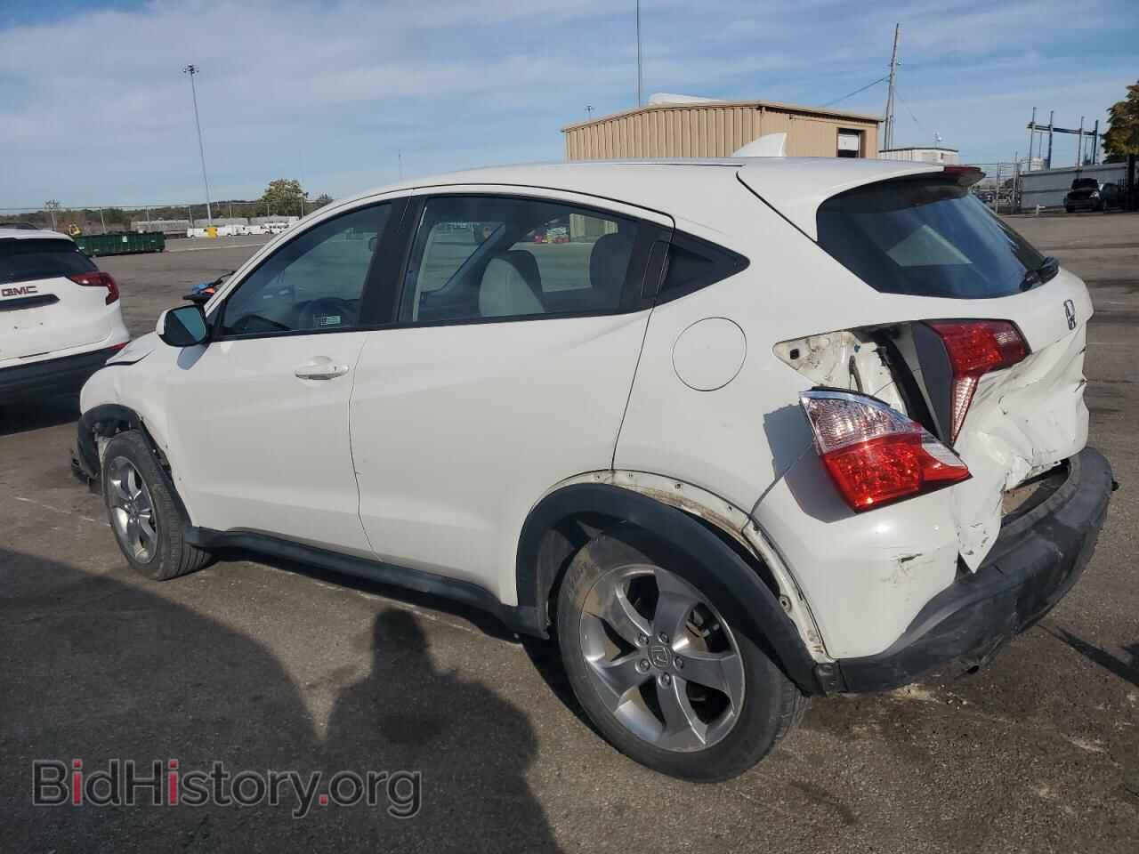 2018 HONDA HR-V - VIN: 3CZRU6H33JM722858 - Фото 2