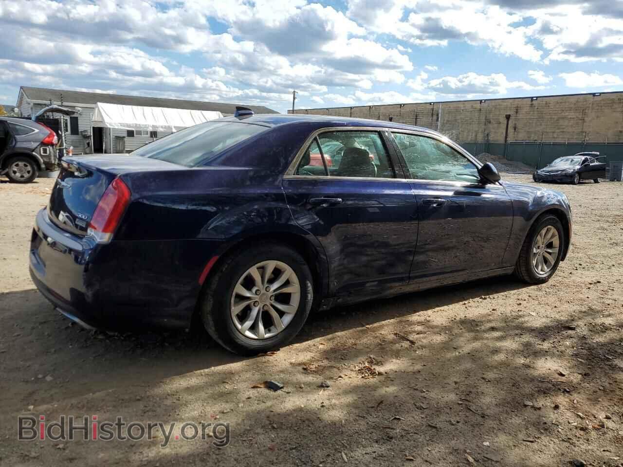 2016 CHRYSLER 300 - VIN: 2C3CCAAG7GH260637 - Фото 3
