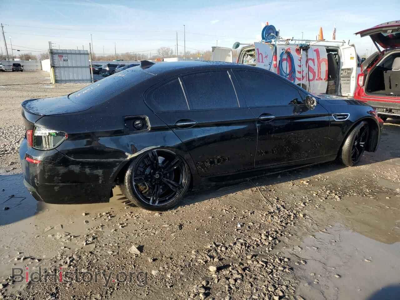 2014 BMW M5 - VIN: WBSFV9C54ED593202 - Фото 3