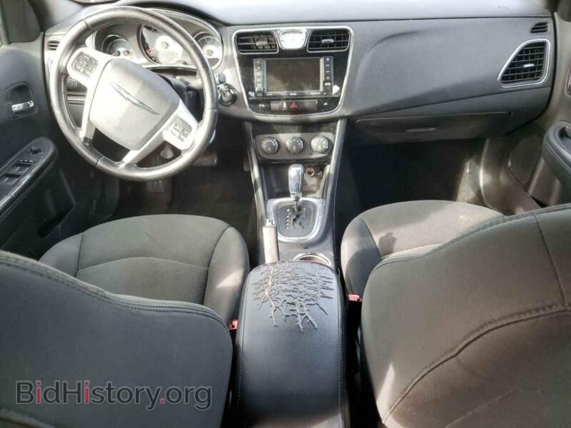 2012 Chrysler 200 (VIN 1C3CCBBB5CN176763) — фото 8 из 12