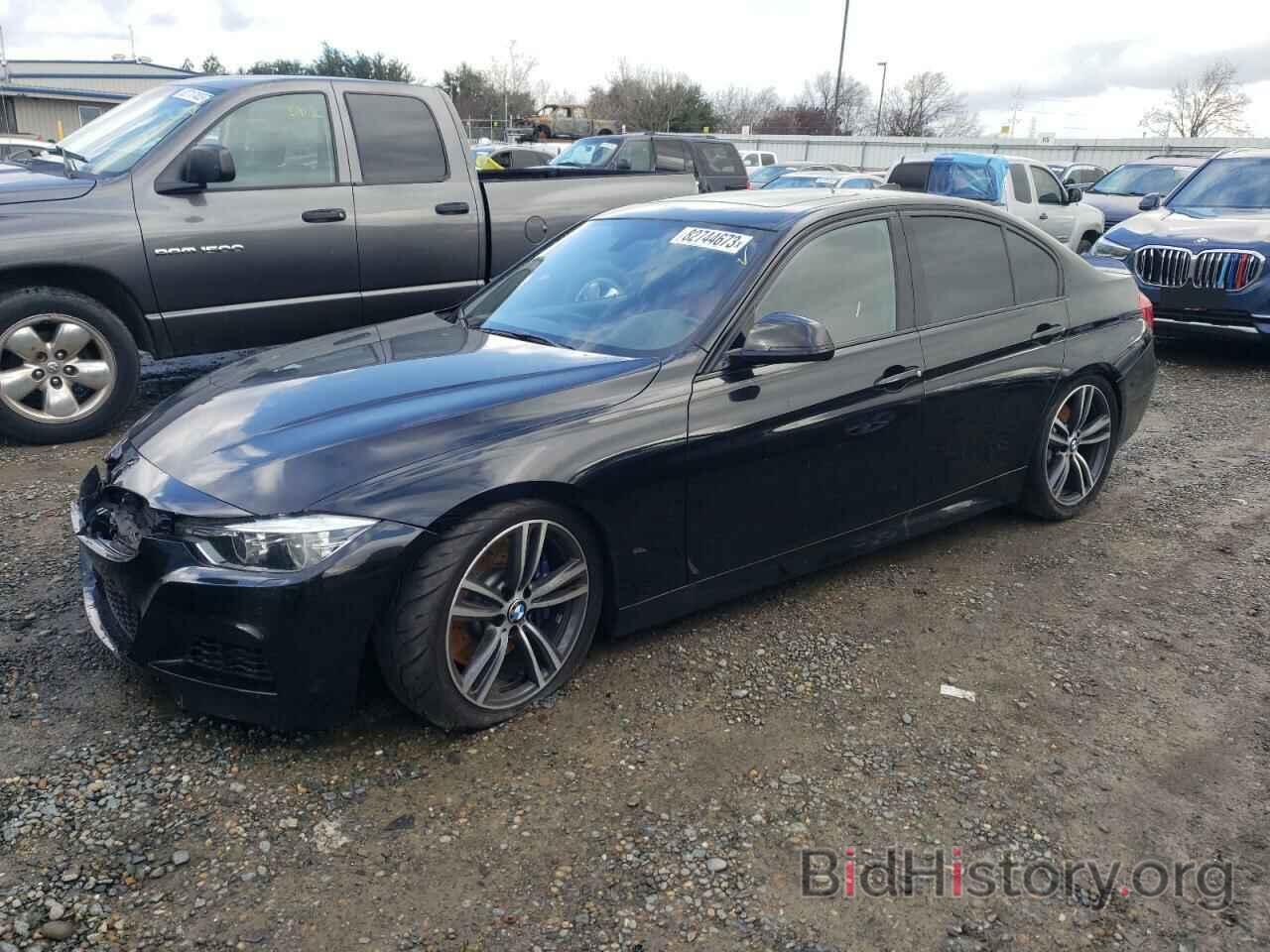 Photo WBA8B3G32HNU36083 - BMW 3 SERIES 2017