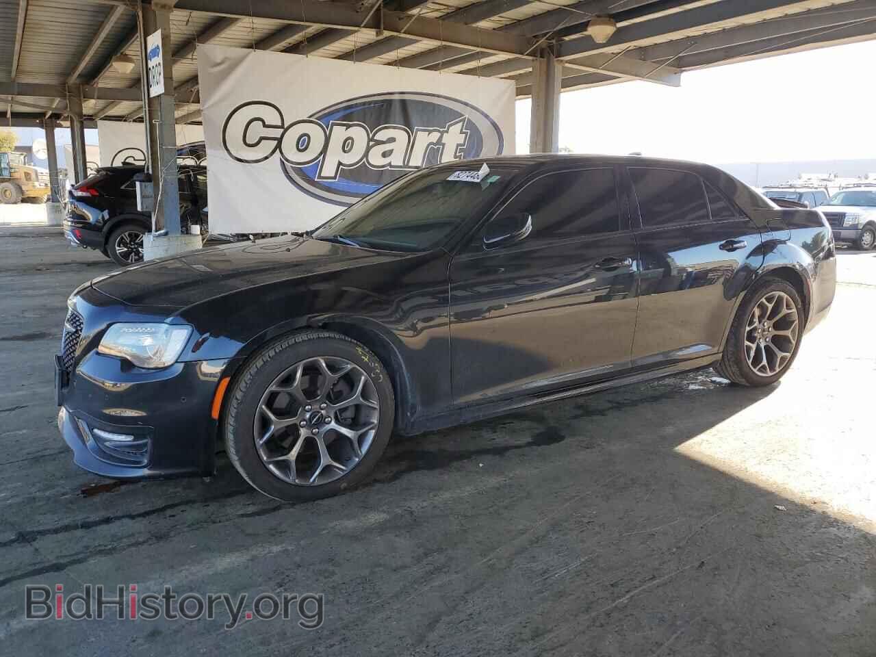 Фотография 2C3CCABT4JH274806 - CHRYSLER 300 2018