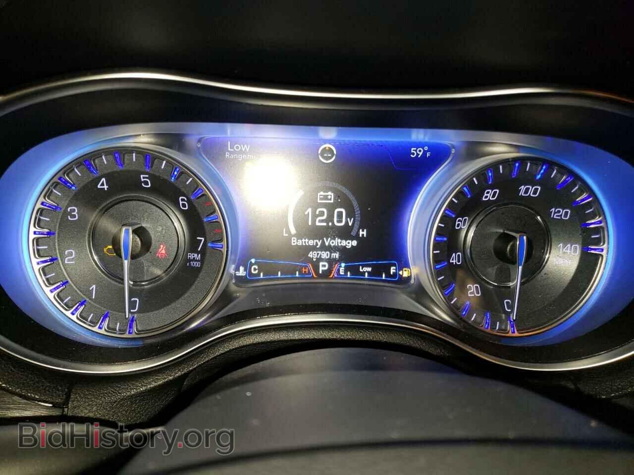 2018 CHRYSLER 300 - VIN: 2C3CCAAG5JH340302 - Фото 9