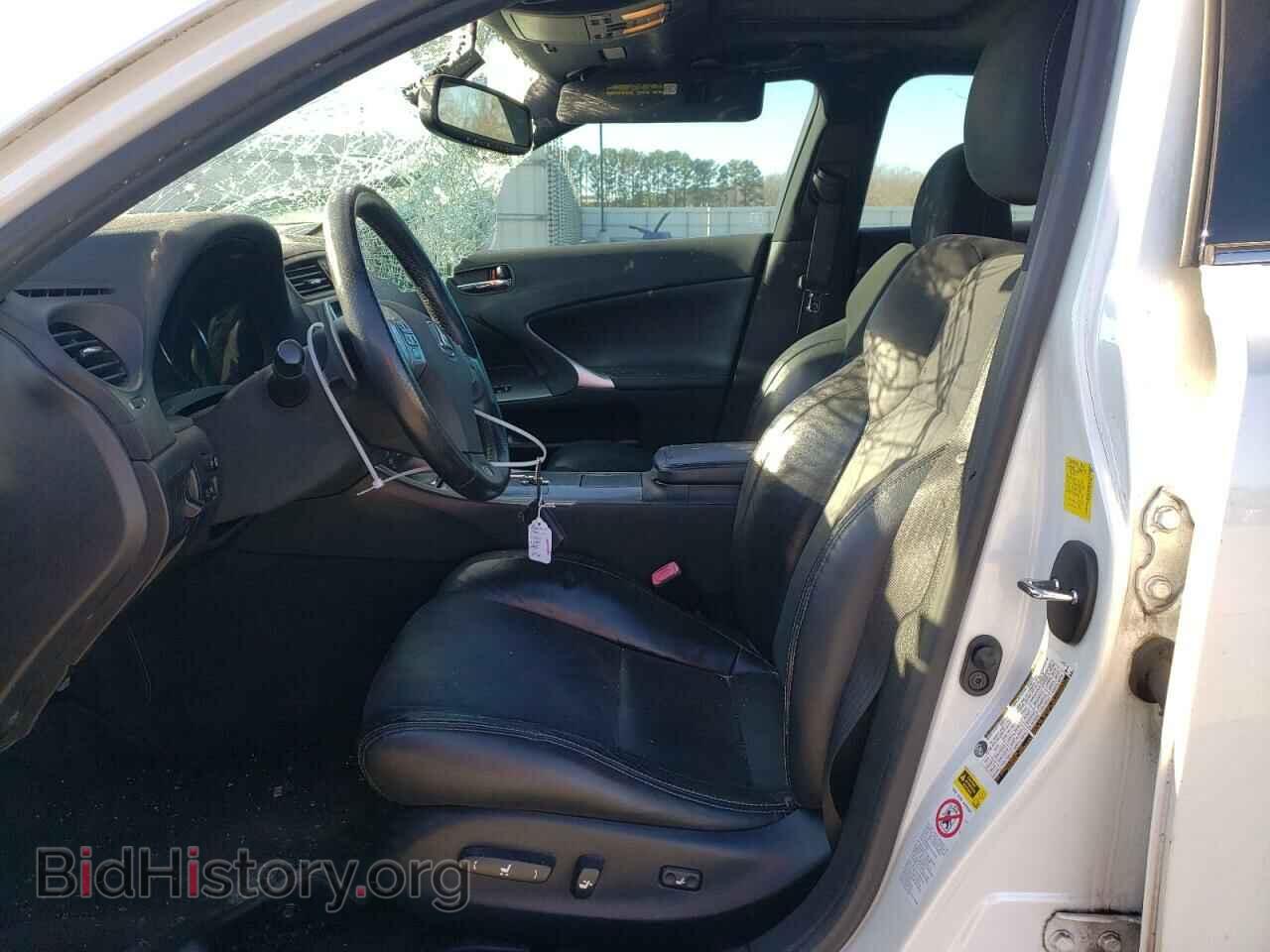 2011 LEXUS IS - VIN: JTHBF5C21B5135302 - Photo 7