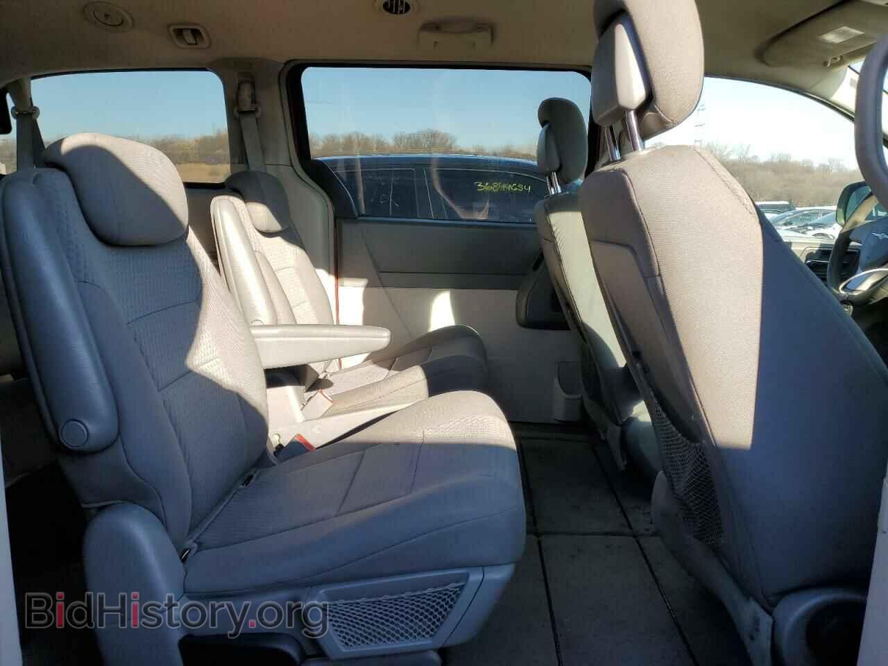 2010 CHRYSLER MINIVAN - VIN: 2A4RR2D10AR416739 - Photo 11