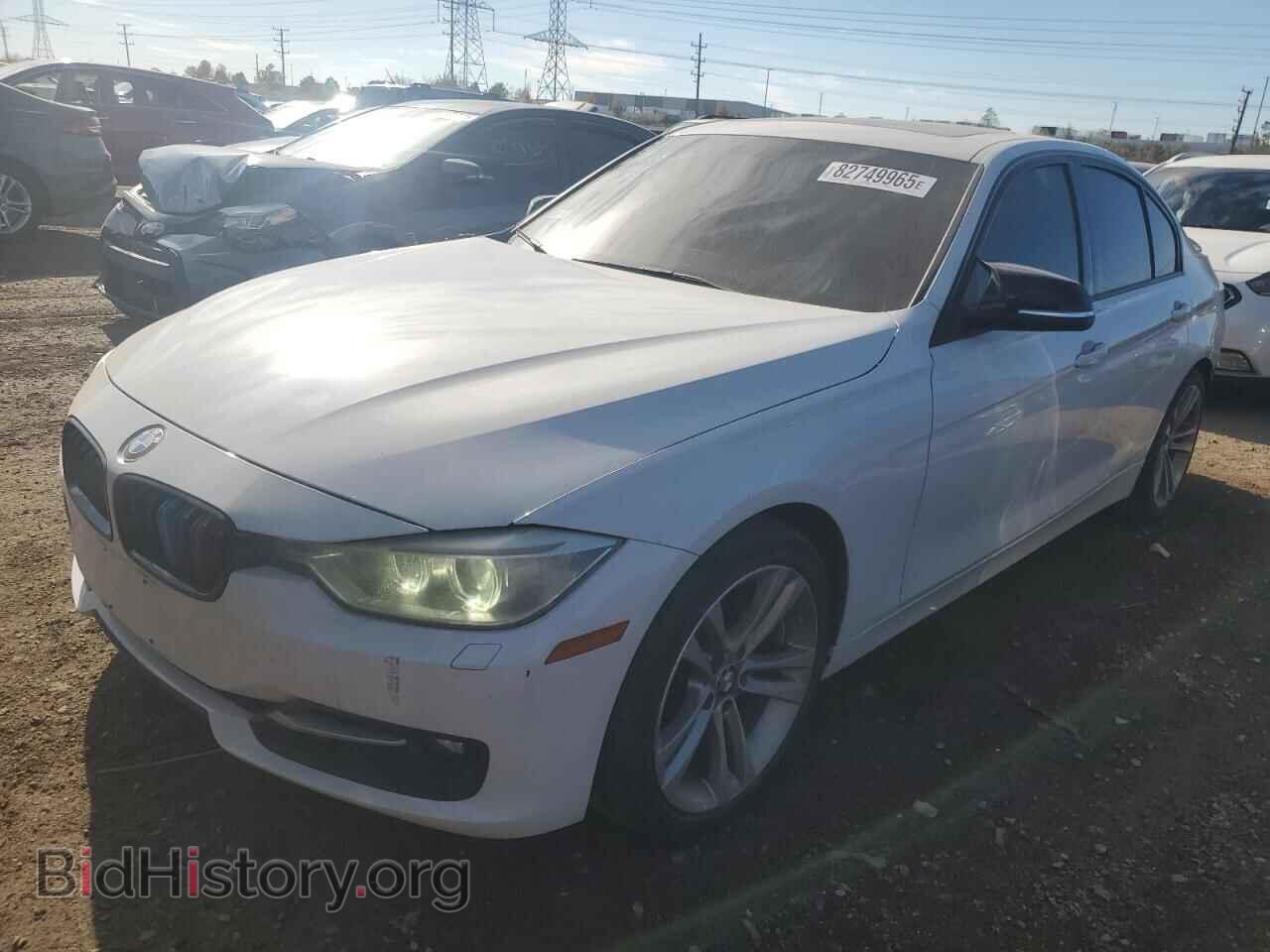 Photo WBA3A5C54CF350177 - BMW 3 SERIES 2012