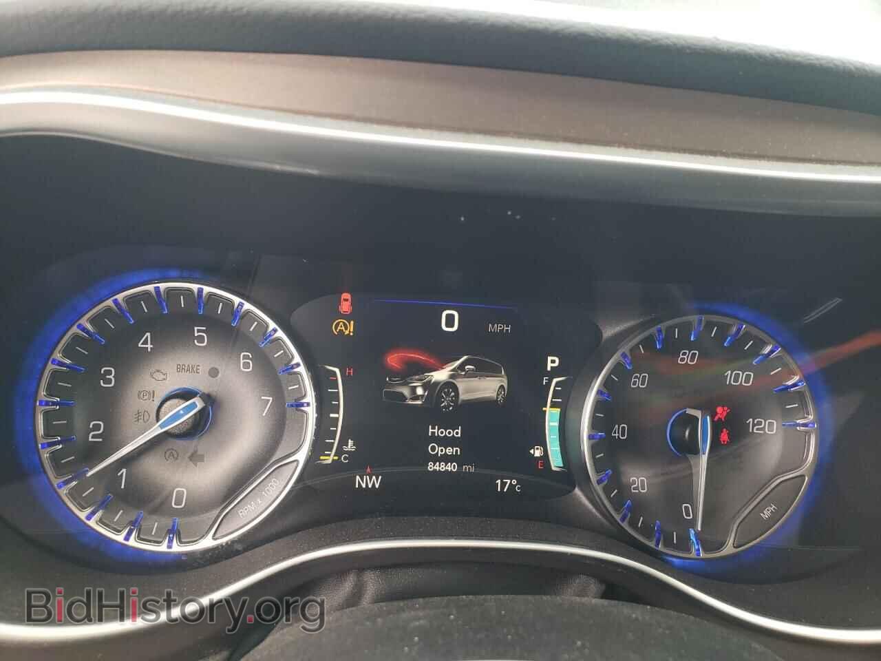 2018 CHRYSLER PACIFICA - VIN: 2C4RC1EG4JR252304 - Фото 9