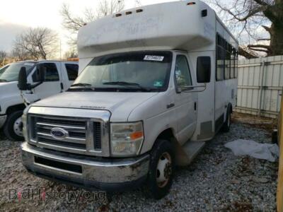 2010 Ford ALL MODELS E450 Super Duty Cutaway Van, белый — VIN 1FDFE4FP0ADA05907, Copart