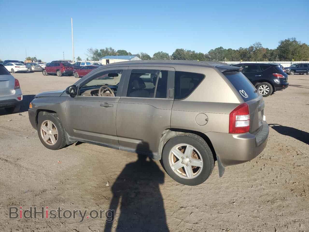 2007 JEEP COMPASS - VIN: 1J8FT47W67D153755 - Photo 2
