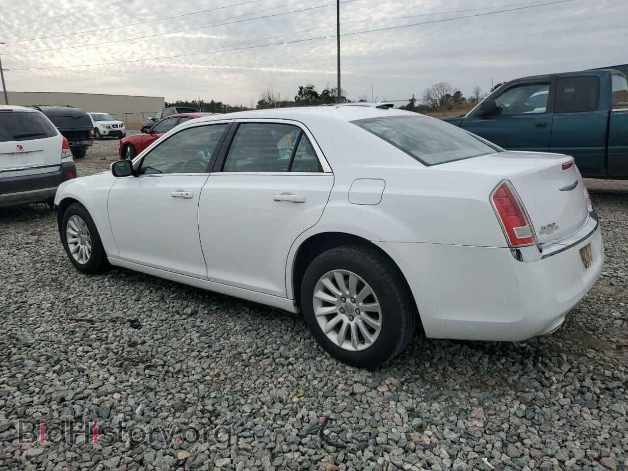 2014 CHRYSLER 300 - VIN: 2C3CCAAG9EH373521 - Photo 2