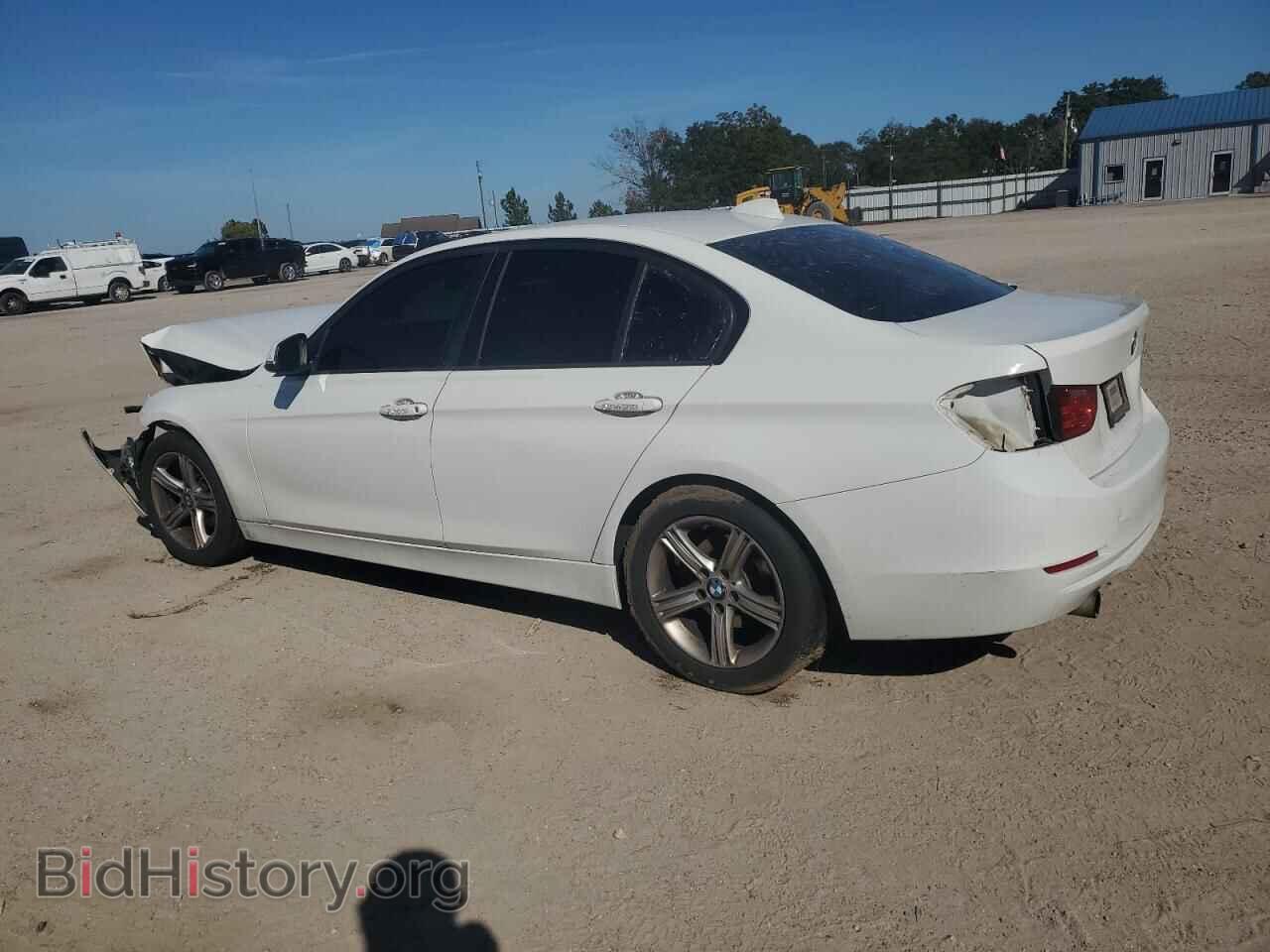 2014 BMW 3 SERIES - VIN: WBA3B1C5XEK132941 - Фото 2
