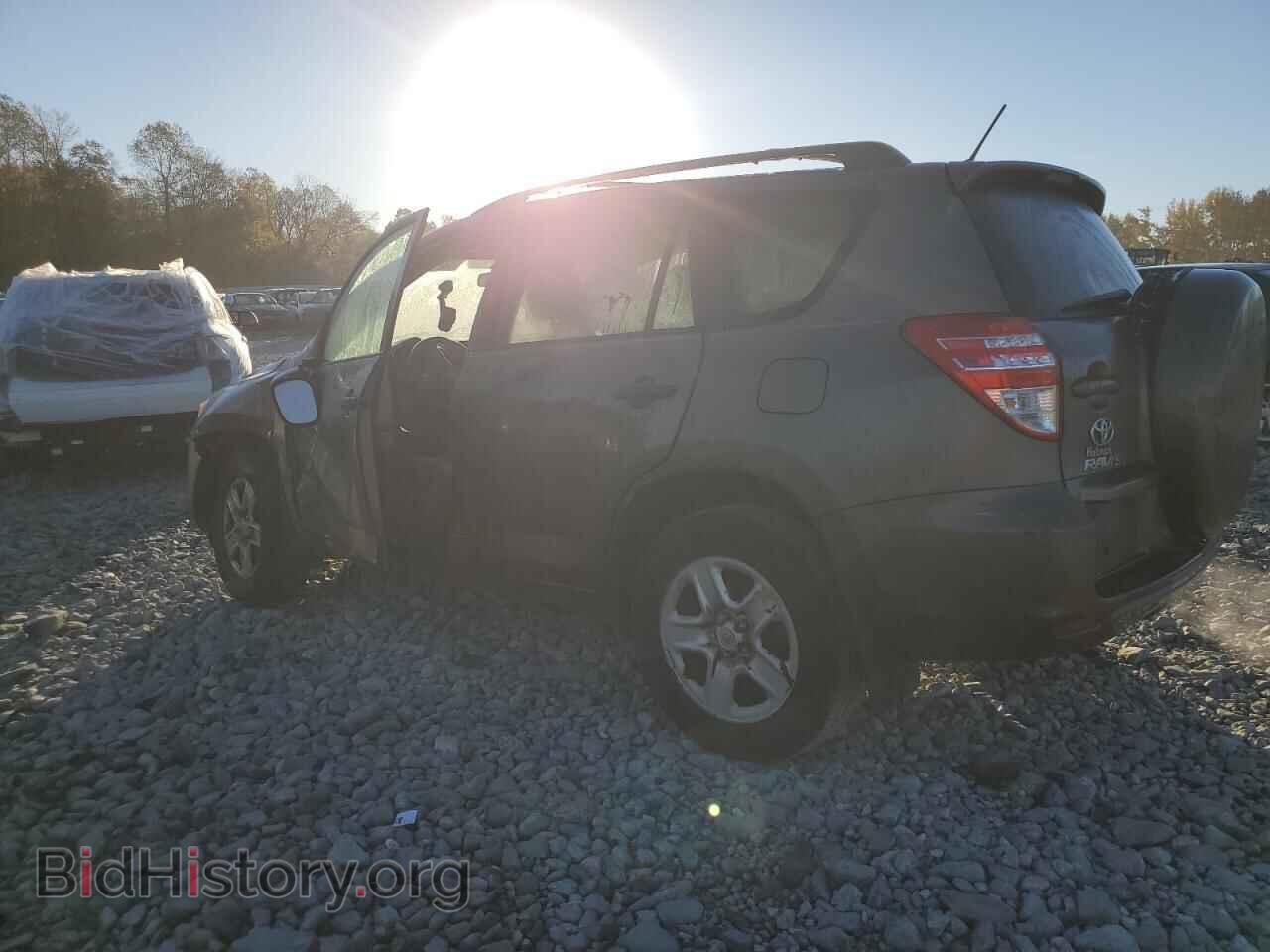 2011 TOYOTA RAV4 - VIN: 2T3BF4DV3BW095527 - Фото 2