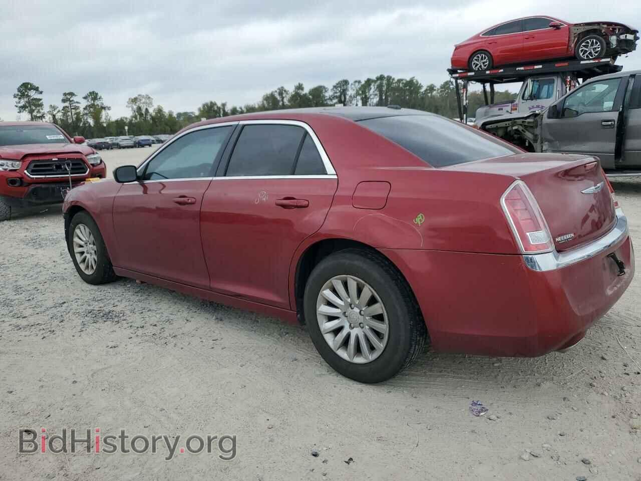 2013 CHRYSLER 300 - VIN: 2C3CCAAGXDH708073 - Фото 2