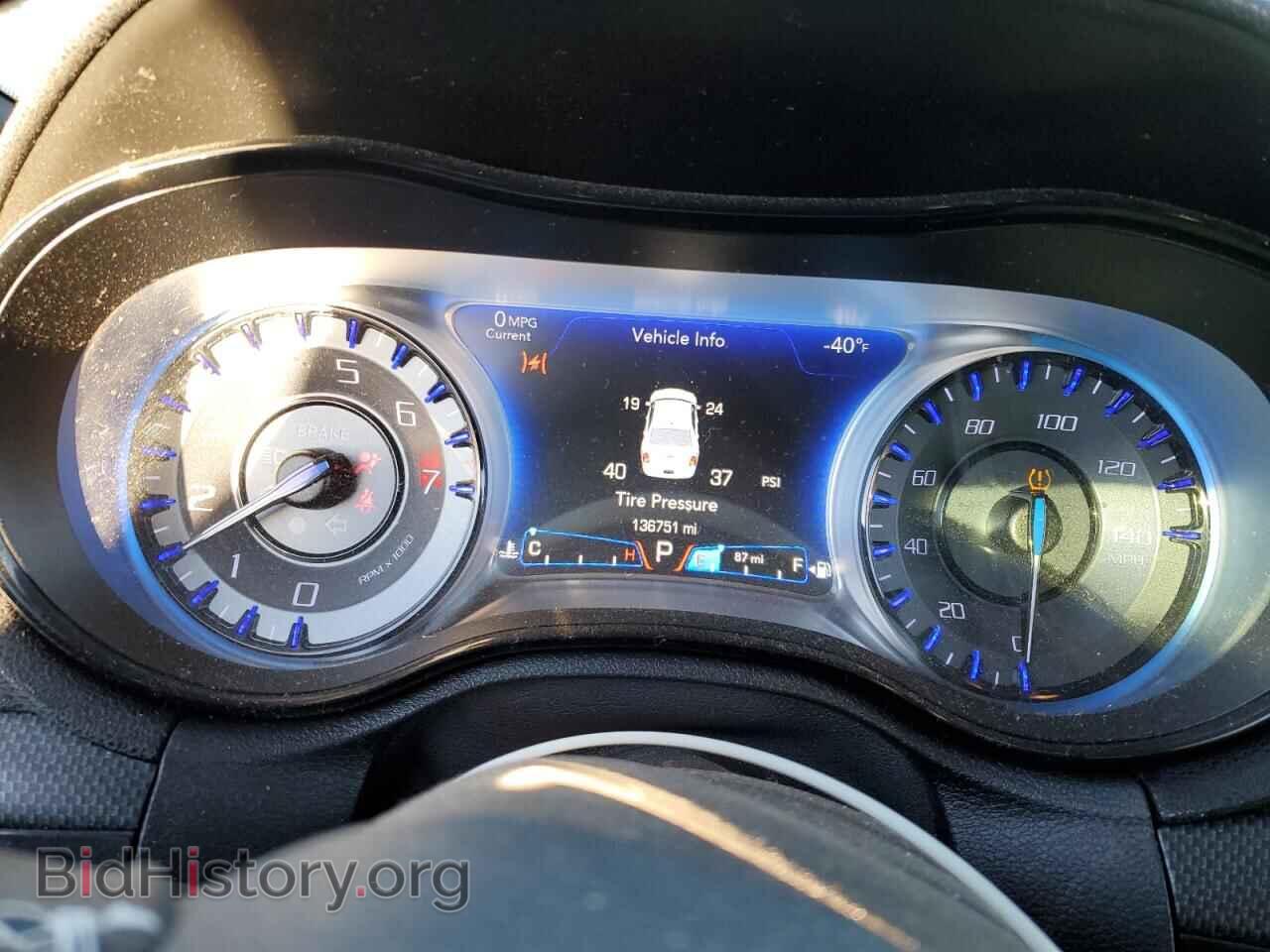 2015 CHRYSLER 300 - VIN: 2C3CCAGG7FH842405 - Фото 9