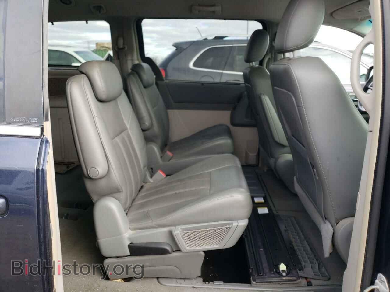 2008 CHRYSLER MINIVAN - VIN: 2A8HR54P28R816103 - Photo 11