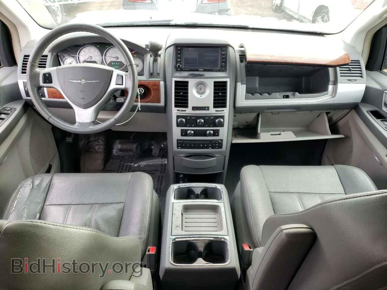 2008 CHRYSLER MINIVAN - VIN: 2A8HR54P28R816103 - Photo 8