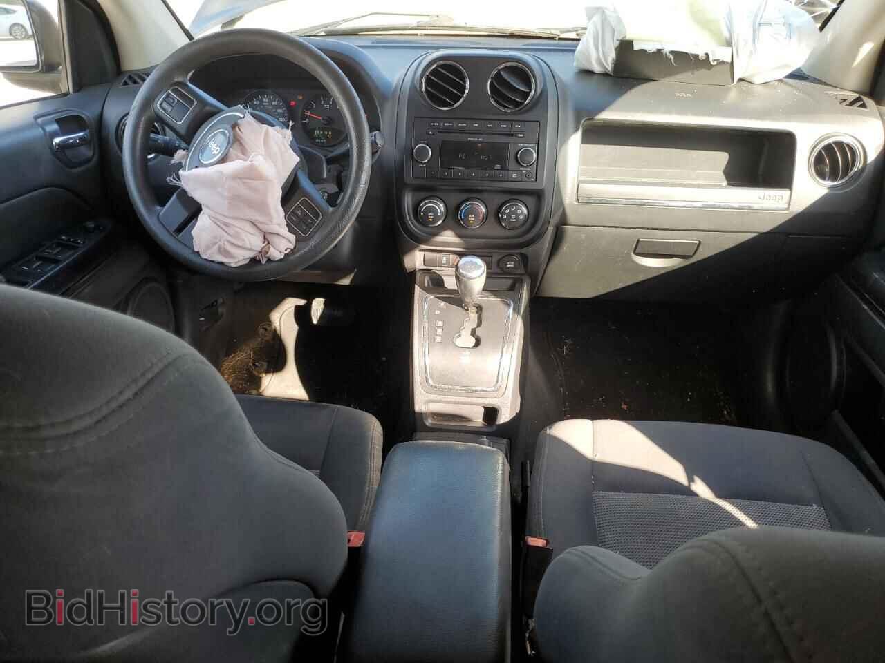 2011 JEEP COMPASS - VIN: 1J4NT1FA9BD215840 - Photo 8