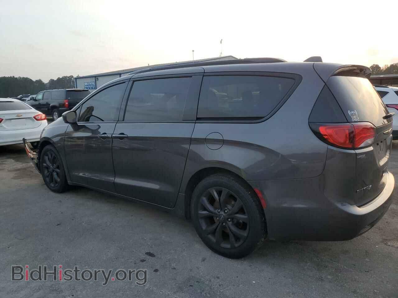 2019 CHRYSLER PACIFICA - VIN: 2C4RC1FG8KR548832 - Фото 2