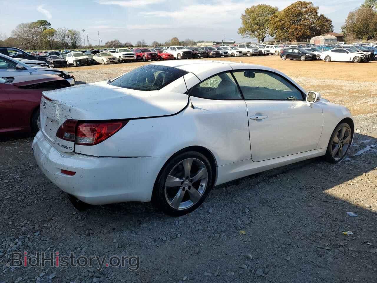 2011 LEXUS IS - VIN: JTHFF2C22B2519140 - Photo 3