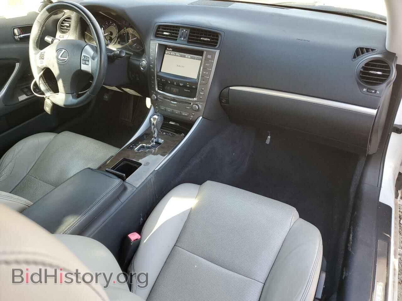 2011 LEXUS IS - VIN: JTHFF2C22B2519140 - Photo 8