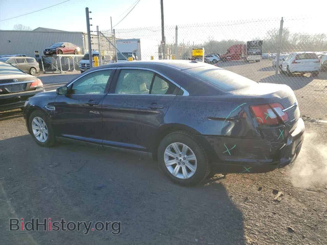 2011 FORD TAURUS - VIN: 1FAHP2DW8BG149801 - Фото 2