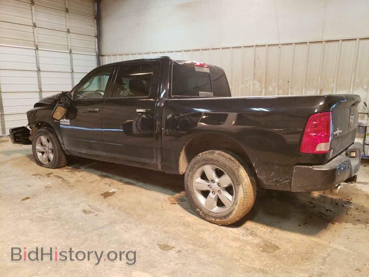 2016 RAM 1500 - VIN: 3C6RR6LT0GG292235 - Фото 2