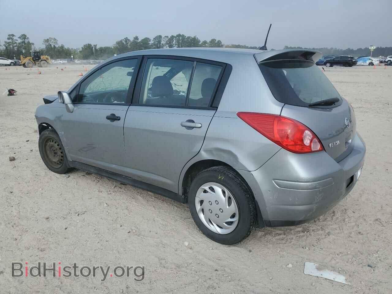 2009 NISSAN VERSA - VIN: 3N1BC13E09L450666 - Фото 2