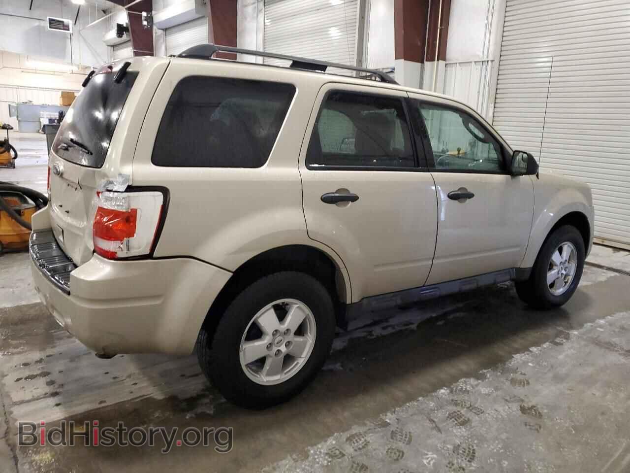 2011 FORD ESCAPE - VIN: 1FMCU0D75BKA98339 - Фото 3