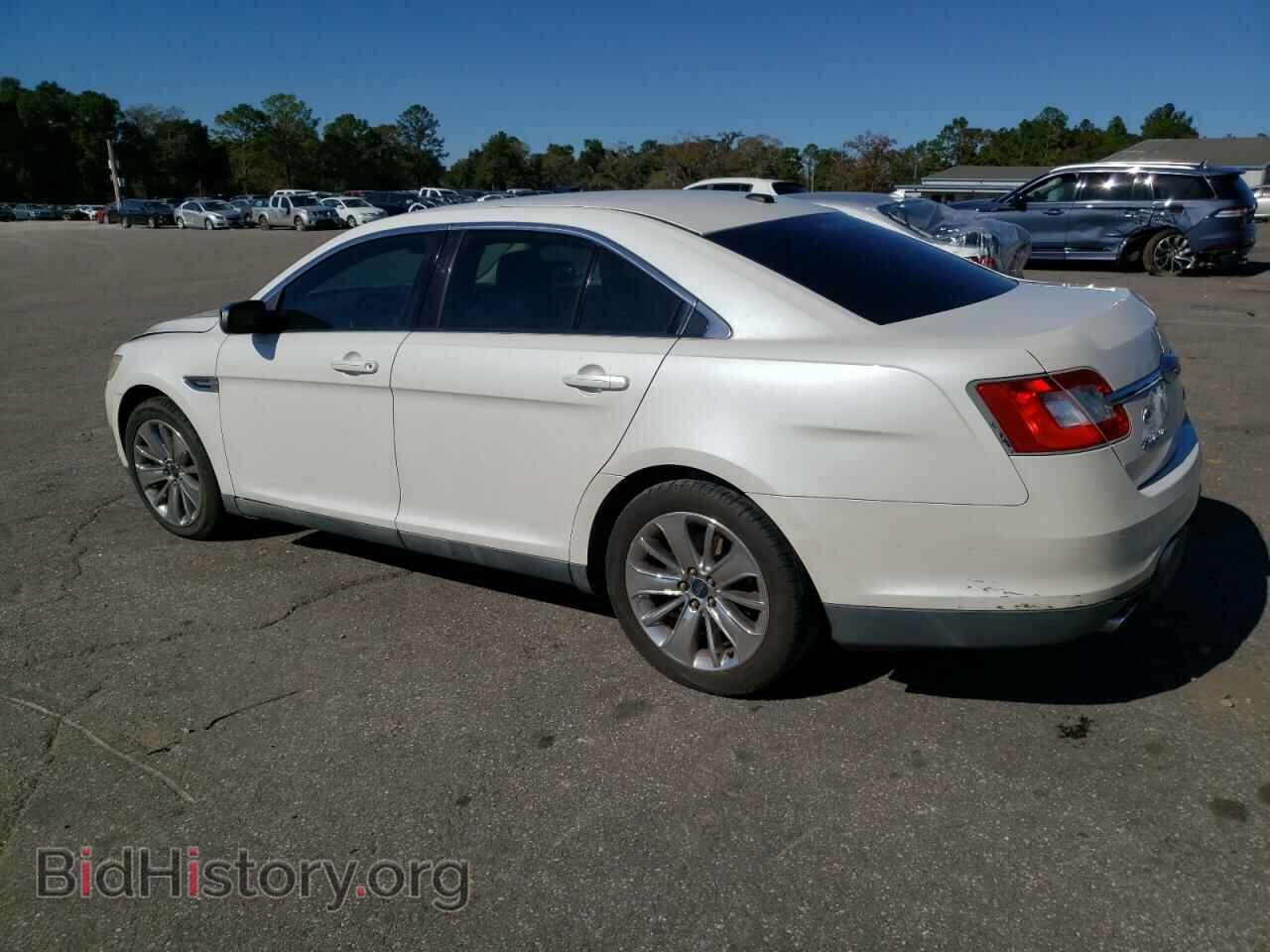 2011 FORD TAURUS - VIN: 1FAHP2FW2BG132991 - Фото 2