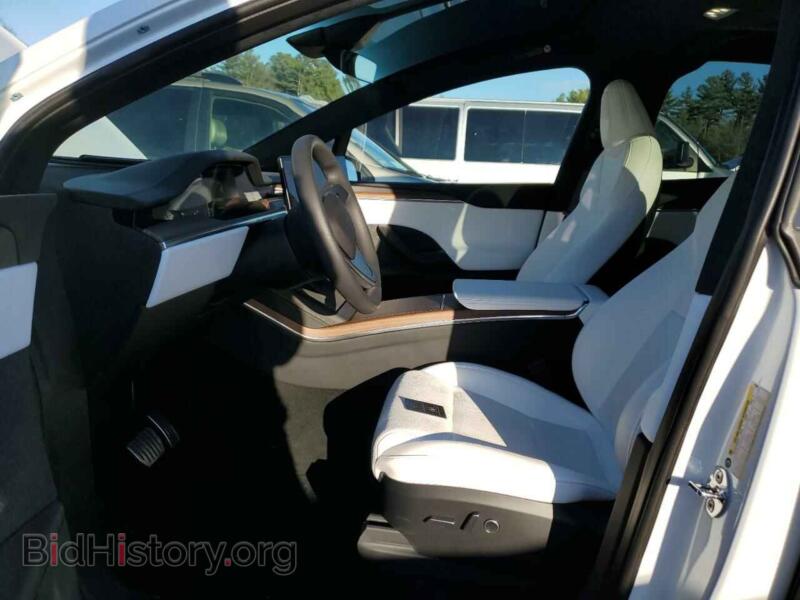 2024 Tesla MODEL X (VIN 7SAXCAE53RF442904) — photo 7 of 14