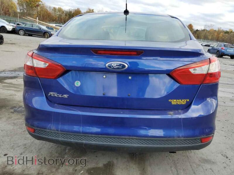 2012 Ford FOCUS (VIN 1FAHP3E20CL328134) — photo 6 of 12