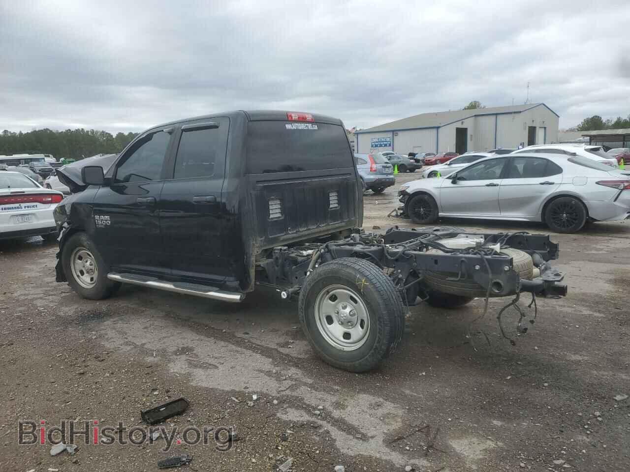 2019 RAM 1500 - VIN: 1C6RR6FG1KS610122 - Фото 2