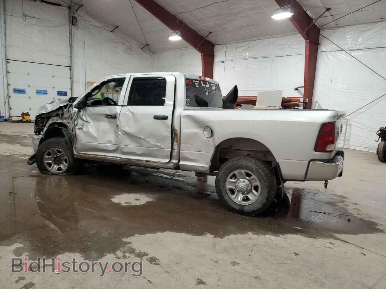 2016 RAM All Models - VIN: 3C6UR5CL7GG369977 - Фото 2