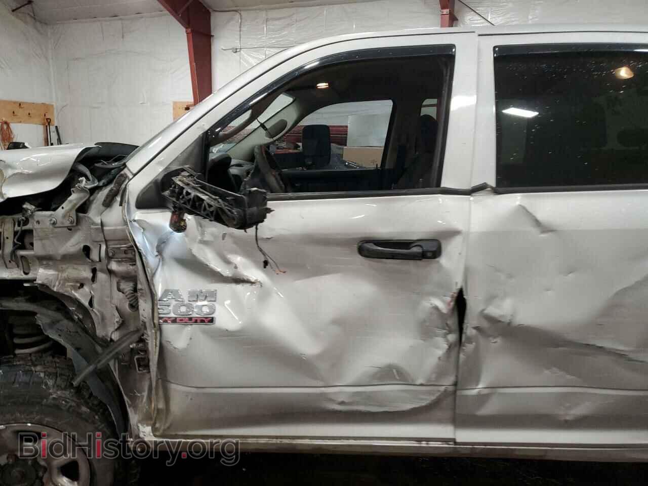 2016 RAM All Models - VIN: 3C6UR5CL7GG369977 - Фото 7