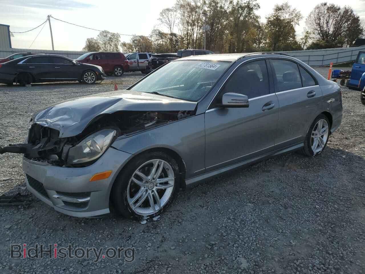 Фотография WDDGF8BB2CR237928 - MERCEDES-BENZ C-CLASS 2012