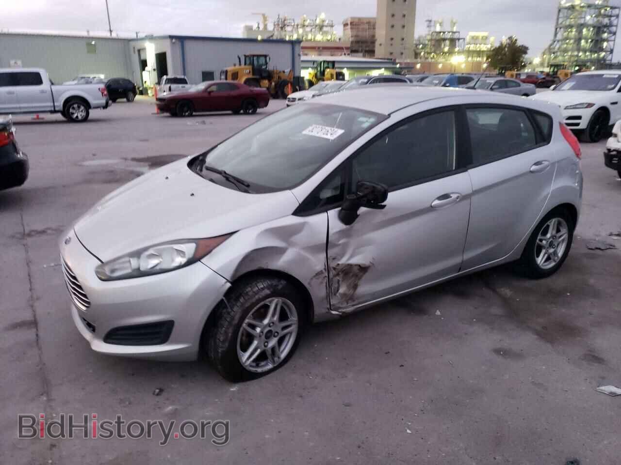 Photo 3FADP4EJ1KM130896 - FORD FIESTA 2019