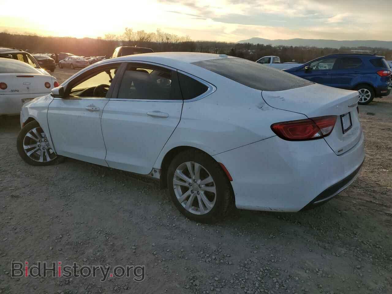 2015 CHRYSLER 200 - VIN: 1C3CCCAB8FN746203 - Фото 2