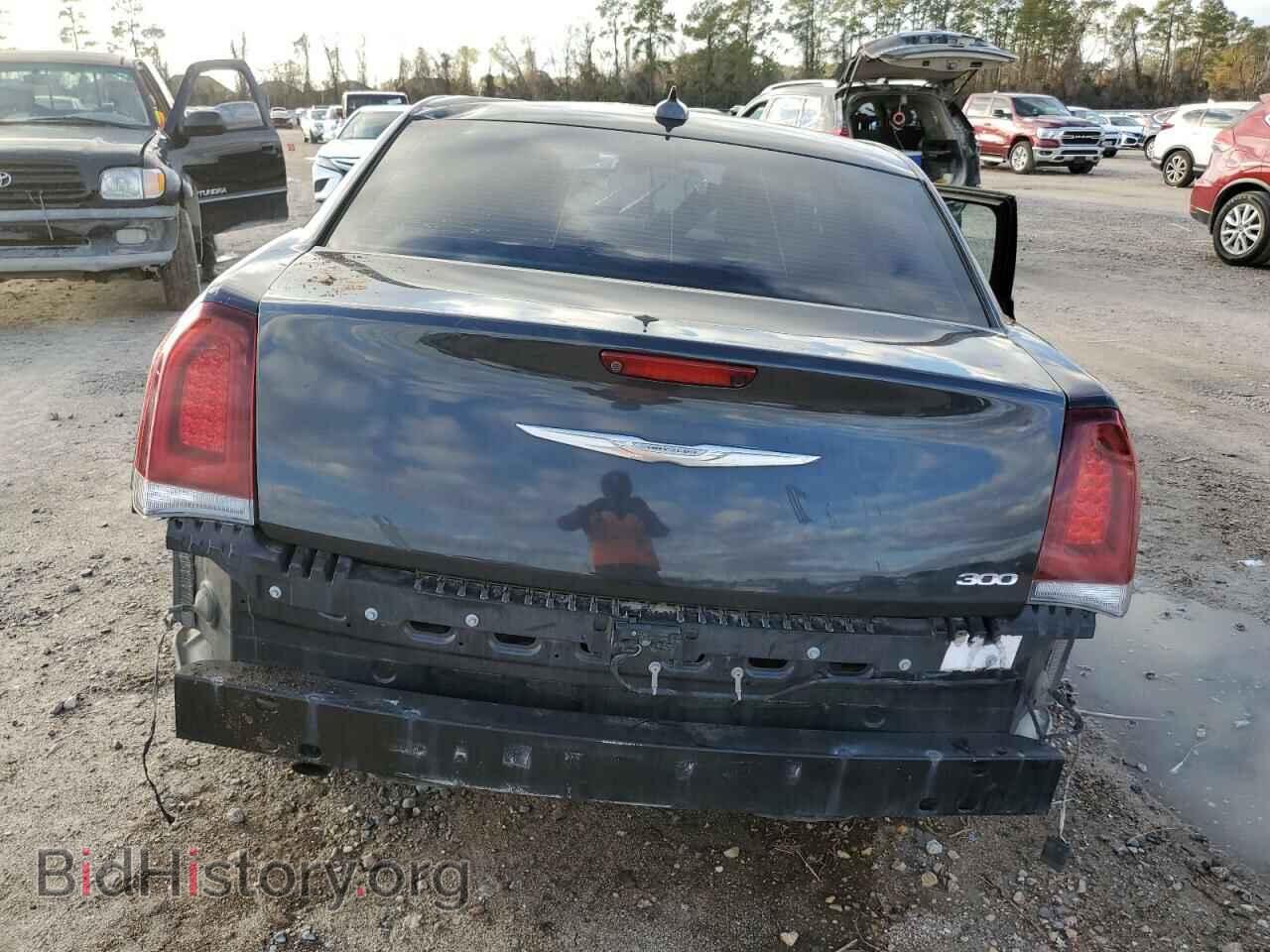 2017 CHRYSLER 300 - VIN: 2C3CCAAG9HH538441 - Фото 6