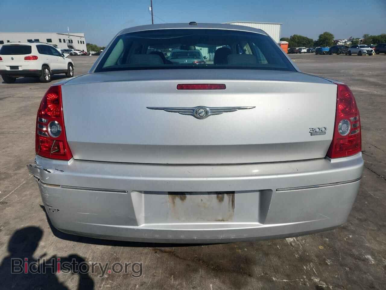 2010 CHRYSLER 300 - VIN: 2C3CA5CV4AH225425 - Фото 6