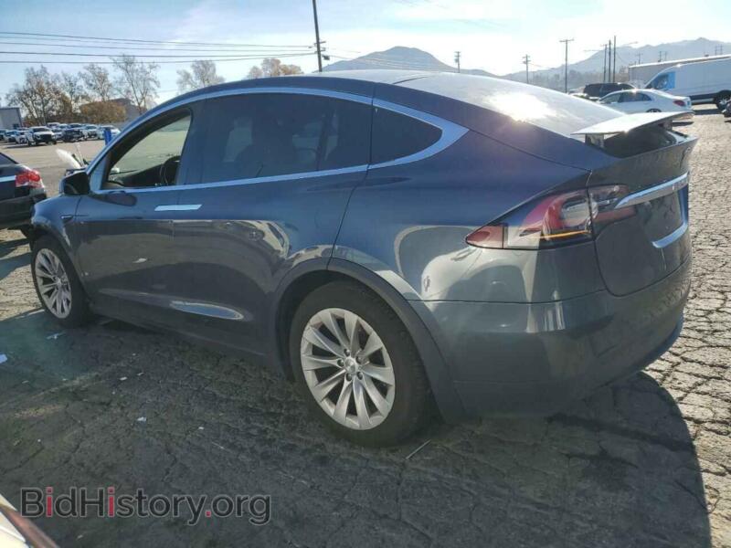 2020 Tesla MODEL X (VIN 5YJXCDE29LF231346) — photo 2 of 13