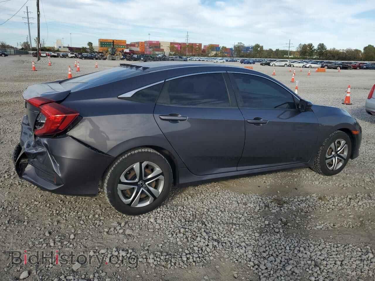 2018 HONDA CIVIC - VIN: 2HGFC2E57JH563370 - Фото 3
