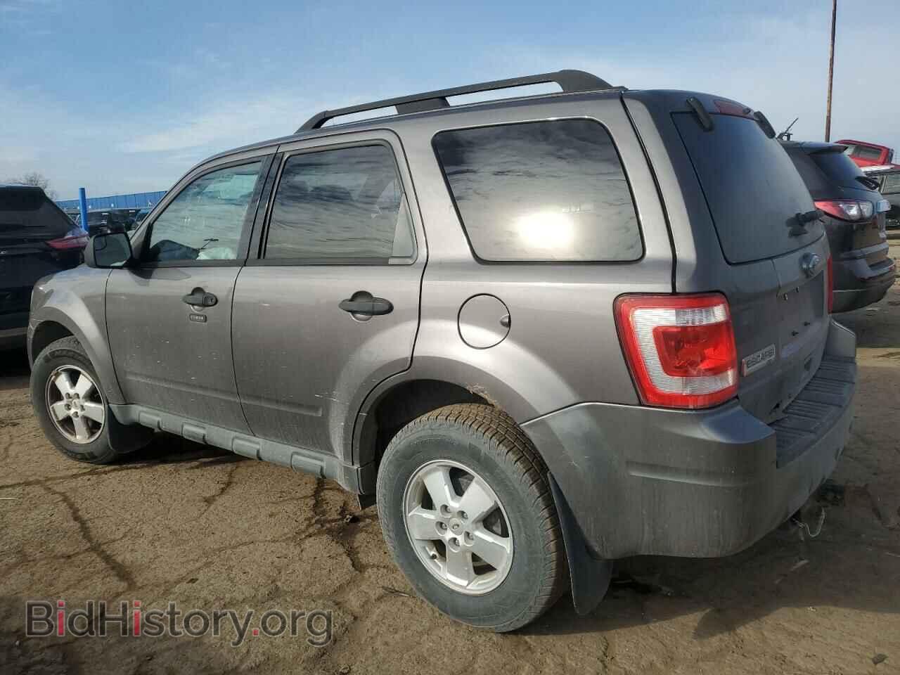2011 FORD ESCAPE - VIN: 1FMCU9D72BKC62442 - Фото 2