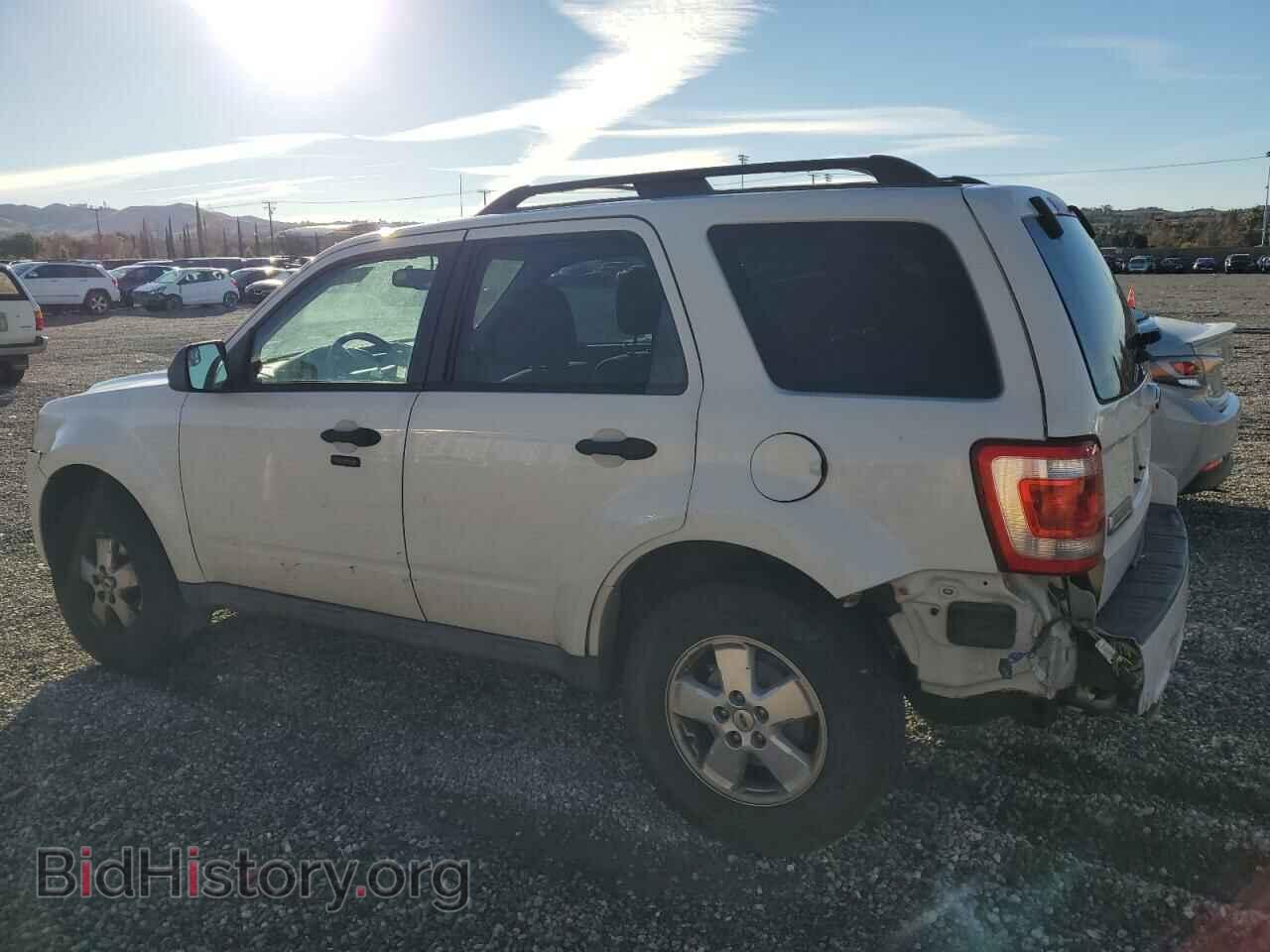 2012 FORD ESCAPE - VIN: 1FMCU0D79CKB31974 - Фото 2