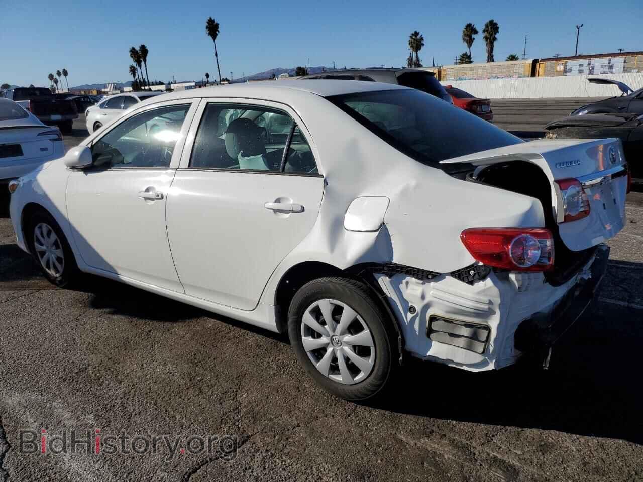 2013 TOYOTA COROLLA - VIN: 5YFBU4EE8DP106572 - Фото 2