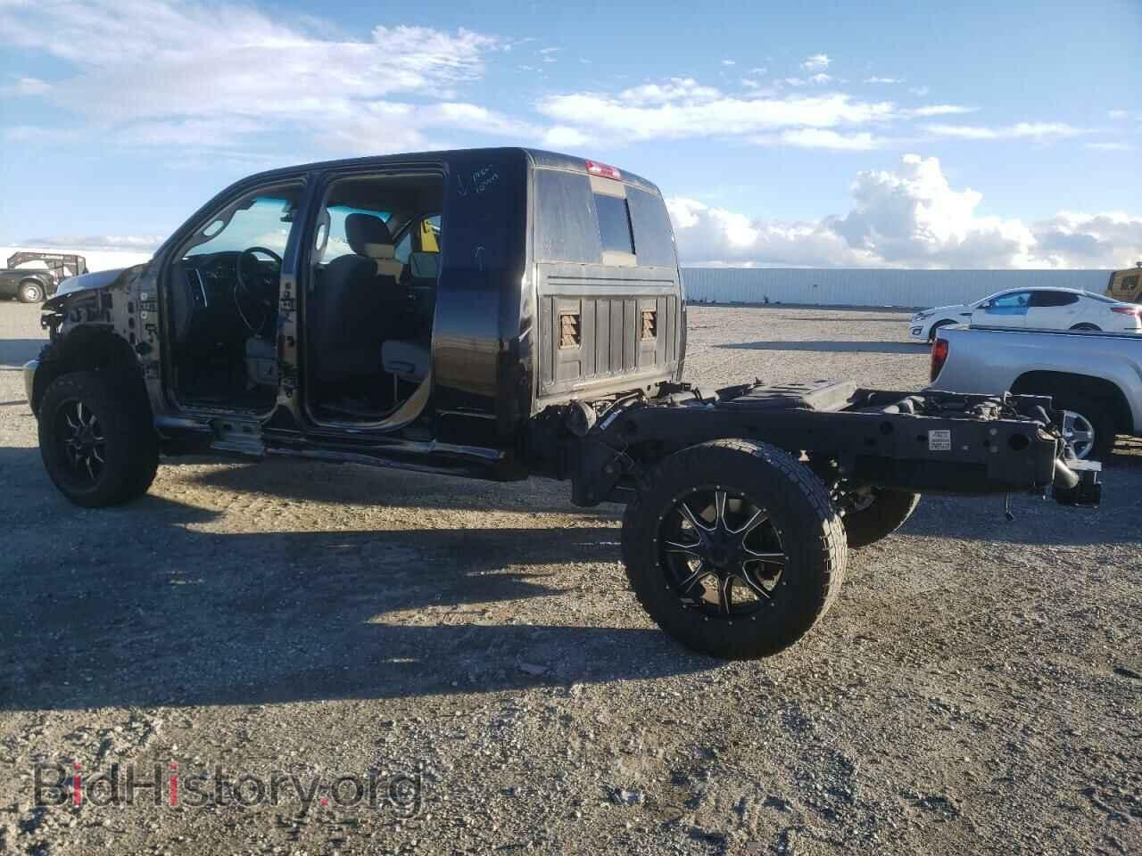 2015 RAM All Models - VIN: 3C6UR5MJ2FG505217 - Photo 2