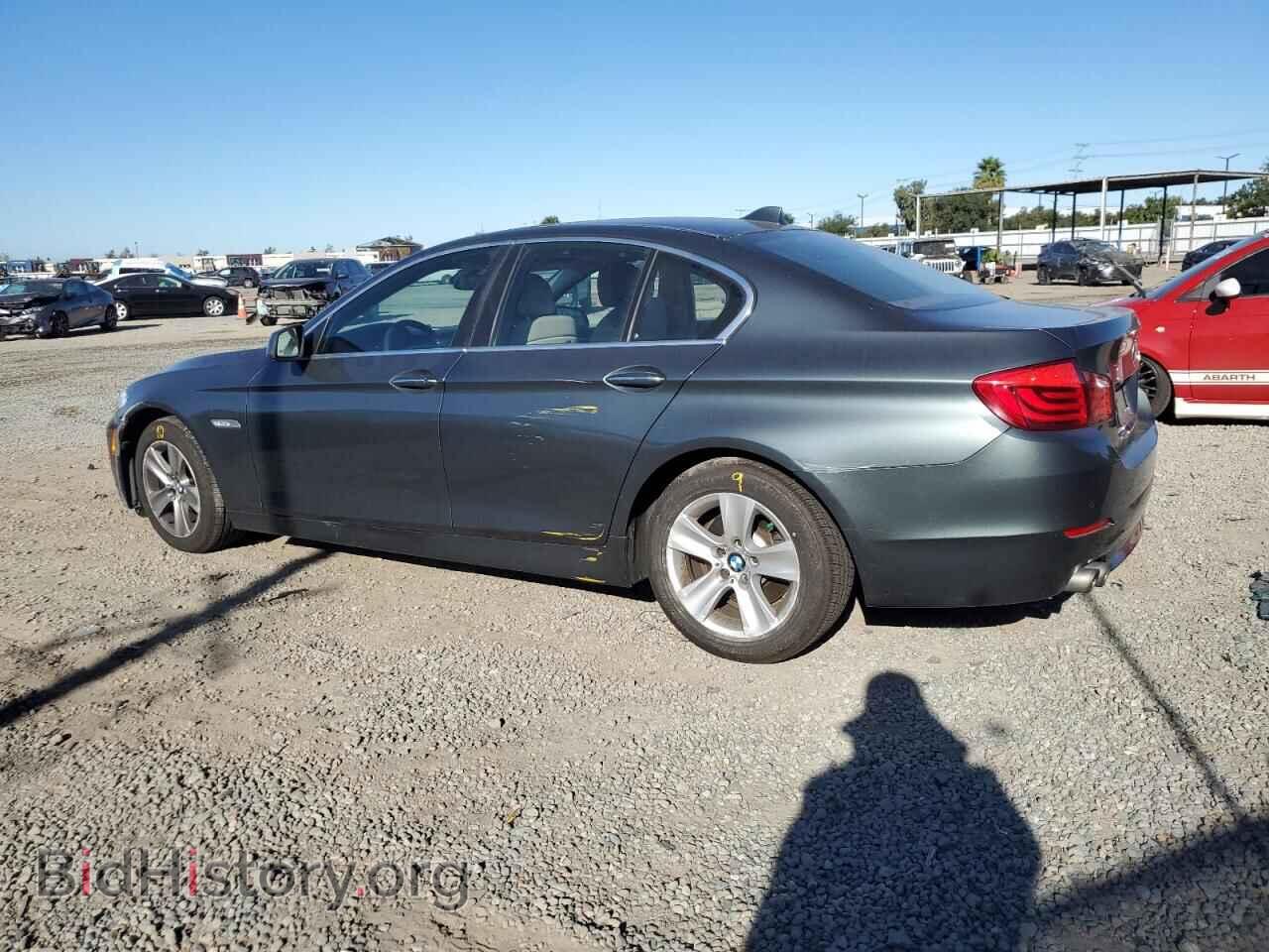 2011 BMW 5 SERIES - VIN: WBAFR1C55BC747394 - Фото 2
