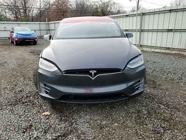 2018 TESLA MODEL X - VIN: 5YJXCAE43JF089749 - Photo 11